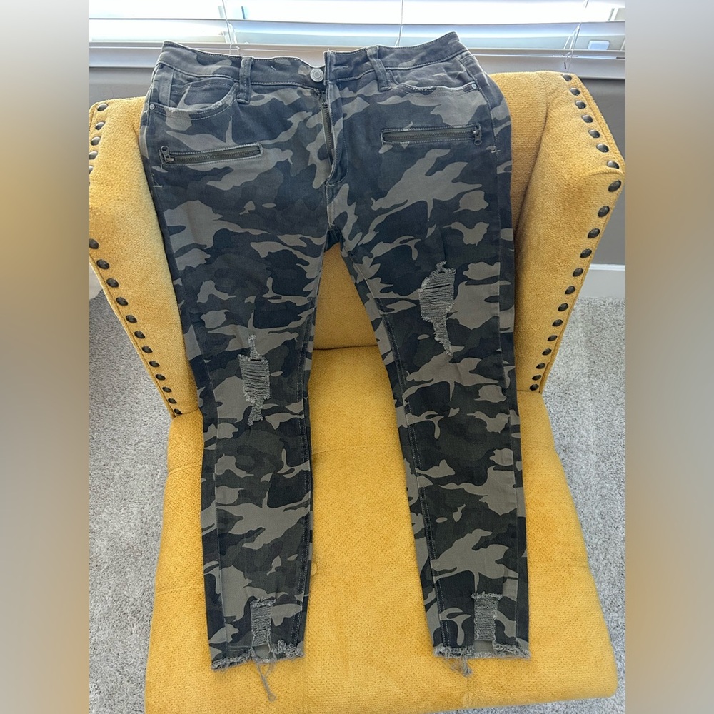 Camo Stretch Jeans